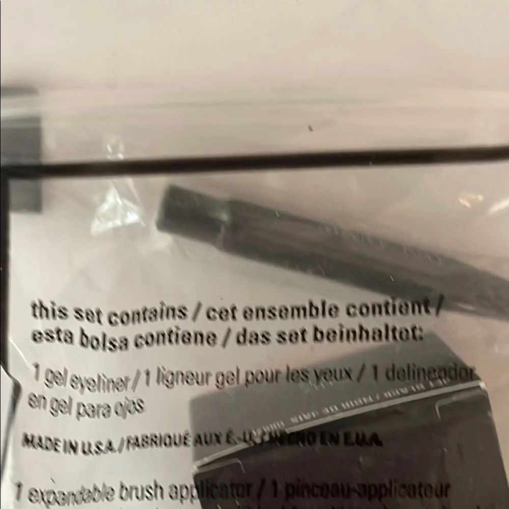 NIB Mary Kay Gel Eyeliner with Black Precision Liner Brush